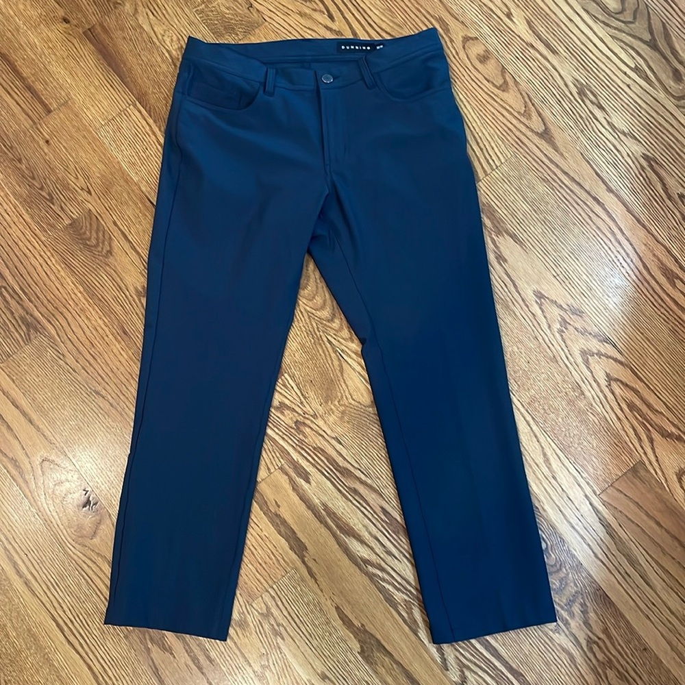 Men’s Dunning Golf Pants/Bottoms. Size 32/30. Like New Condition. Navy Color.